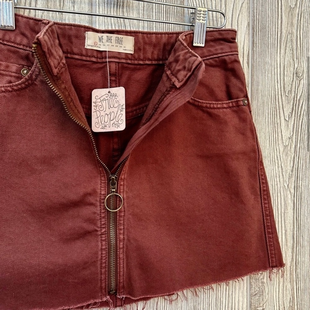 NEW! FREE PEOPLE ZIP FRONT Denim Skirt Chocolate NWT Size 24 Mini Jean S… - Picture 6 of 9